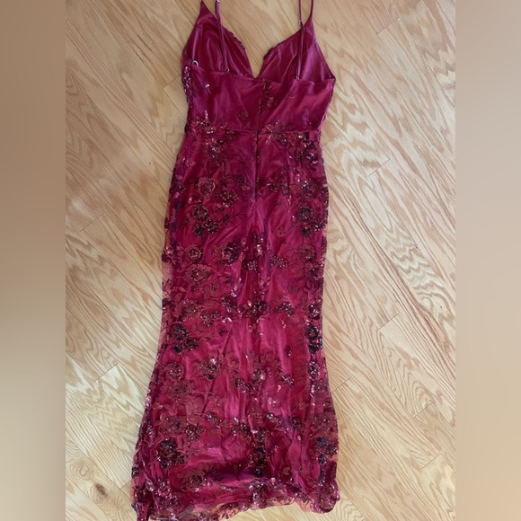 BURGUNDY Prom Dress with Floral Design - Picture 5 of 5